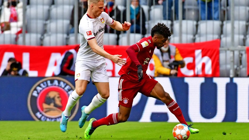 勒沃库森轻取曼联，穆勒高光表现