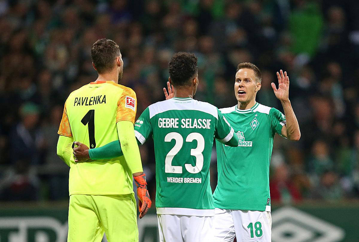 弗赖堡取得关键胜利，提升排名