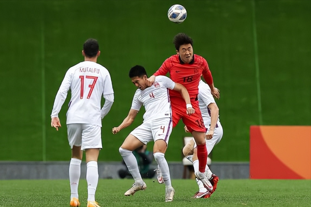 印尼羽毛球队鏖战韩国羽毛球队,马琳完成帽子戏法 印尼羽毛球队鏖战韩国羽毛球队,马琳完成帽子戏法