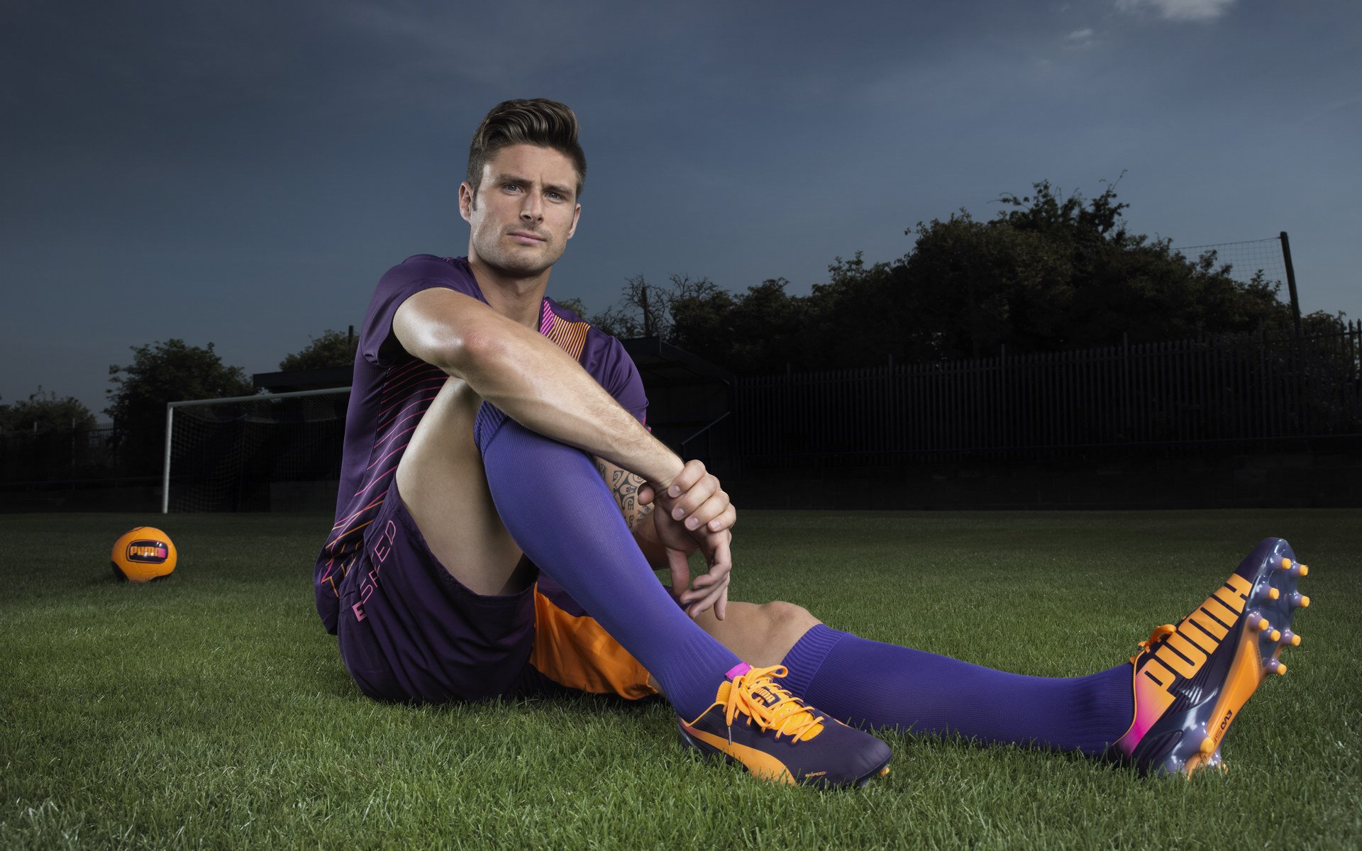 当东方明珠遇见银黑军团，爱德华兹点燃上海对阵马刺的跨洋篮球盛宴